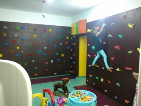 Wall Climbing Room